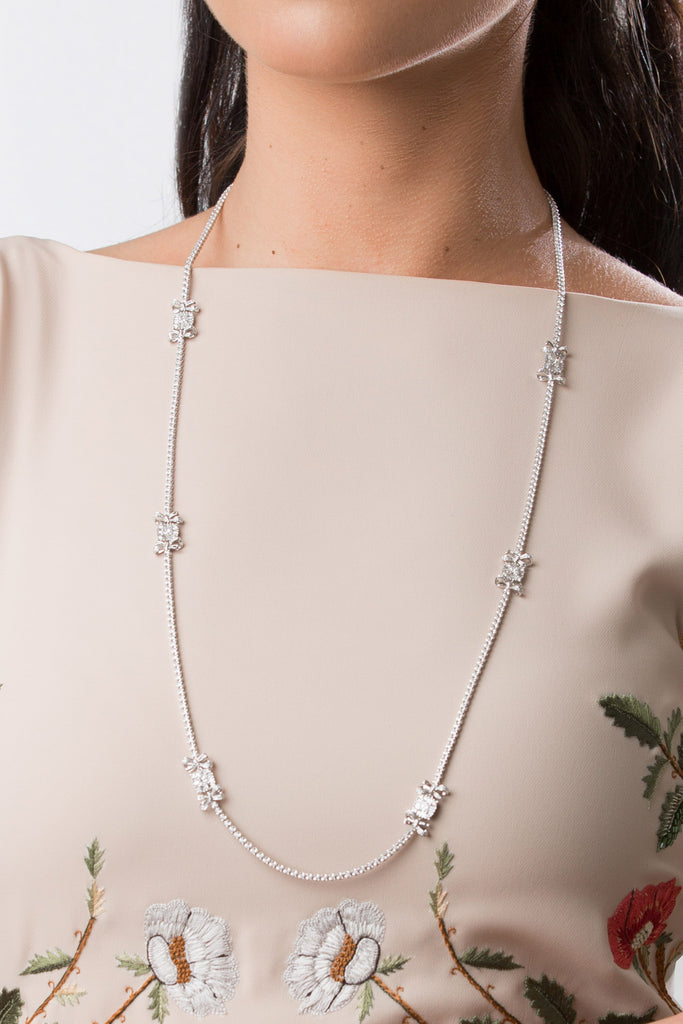 Graceful Long Diamond Necklace